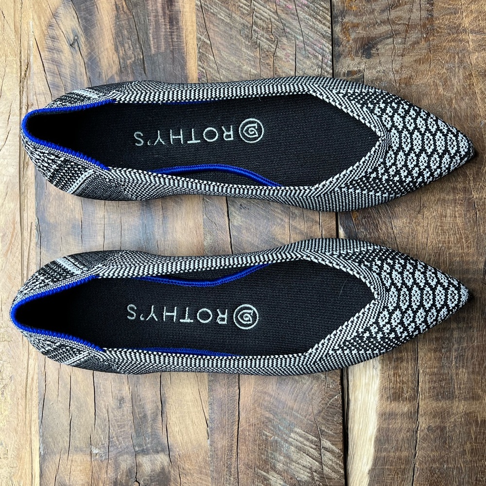 Rothy’s Points In Retired Black Python Print. Wom… - image 1